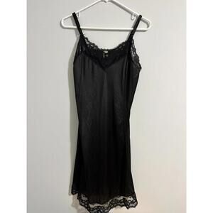 Vtg VELROSE Women Sz 36 Full Slip Dress Chemise Black Antron Shiny Lace Trim USA